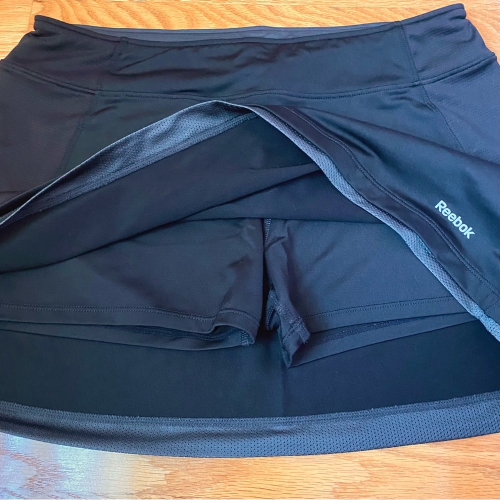 REEBOK active skort - Picture 3 of 9